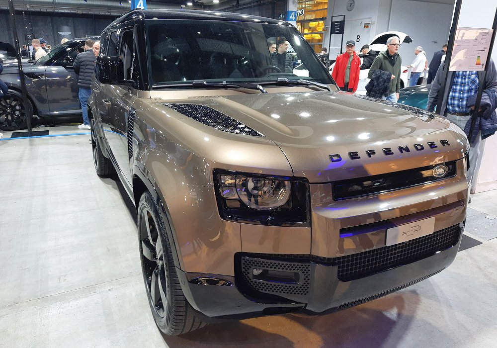 Land Rover Defender 130 3.0 D300, 2024