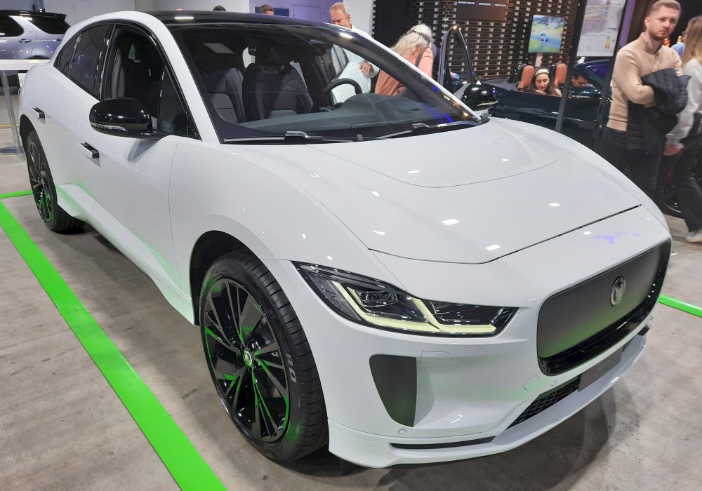 Jaguar I-Pace EV400