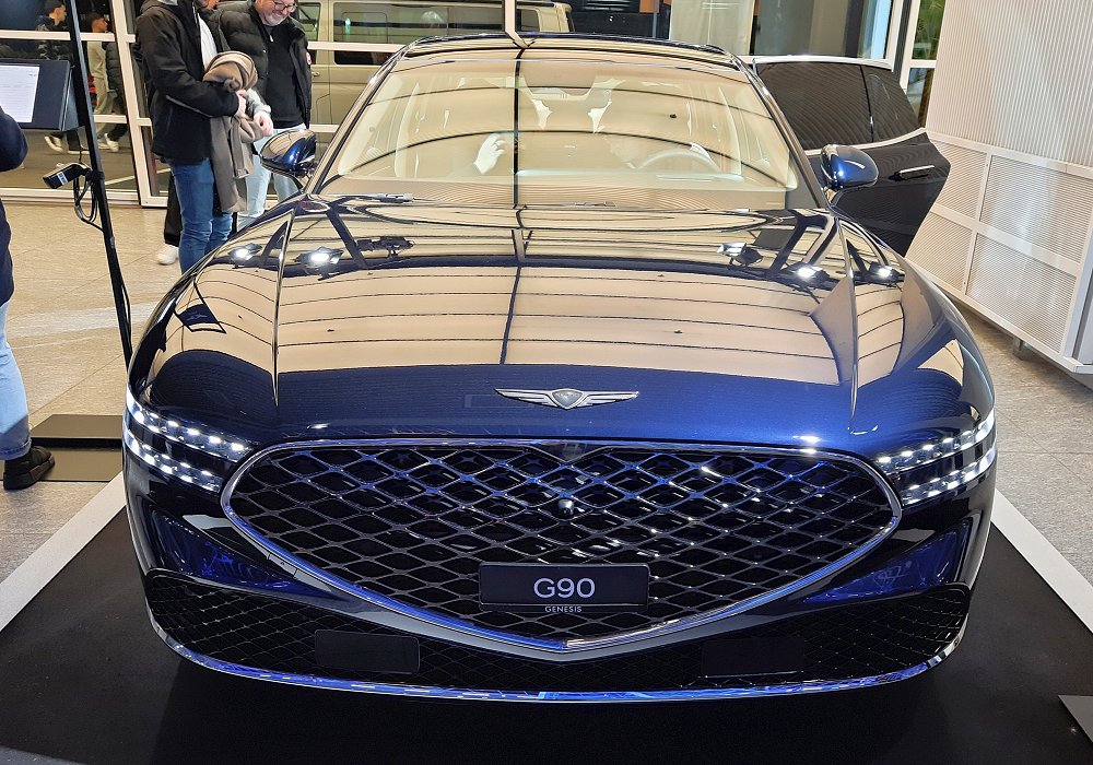 Genesis G90 3.5 TGDi AWD SWB, 2024