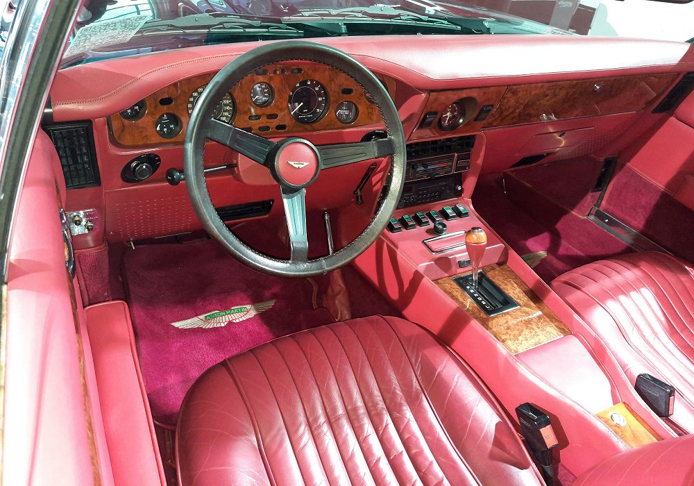 Aston Martin V8 Volante AT, 1982