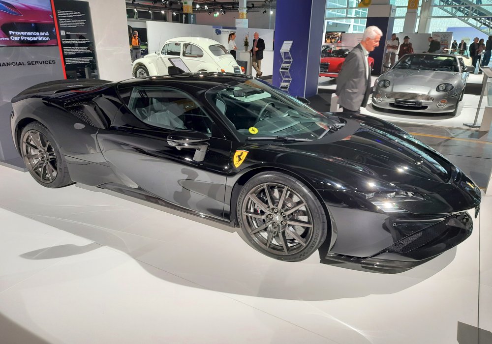 Ferrari SF90 Stradale