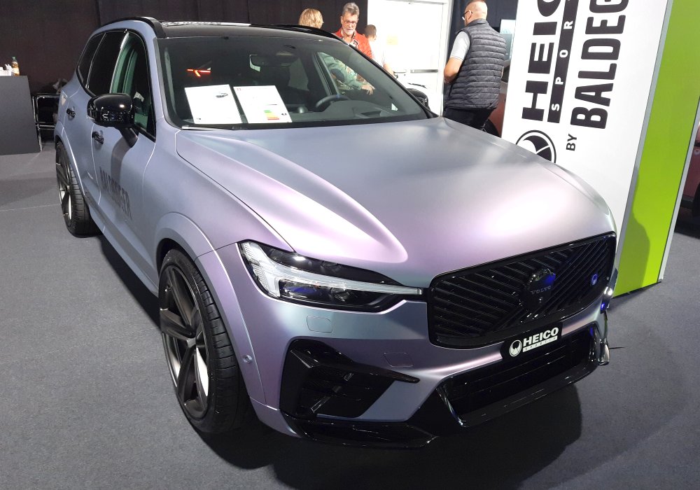 Volvo XC60 T8 AWD Black Edition, 2025