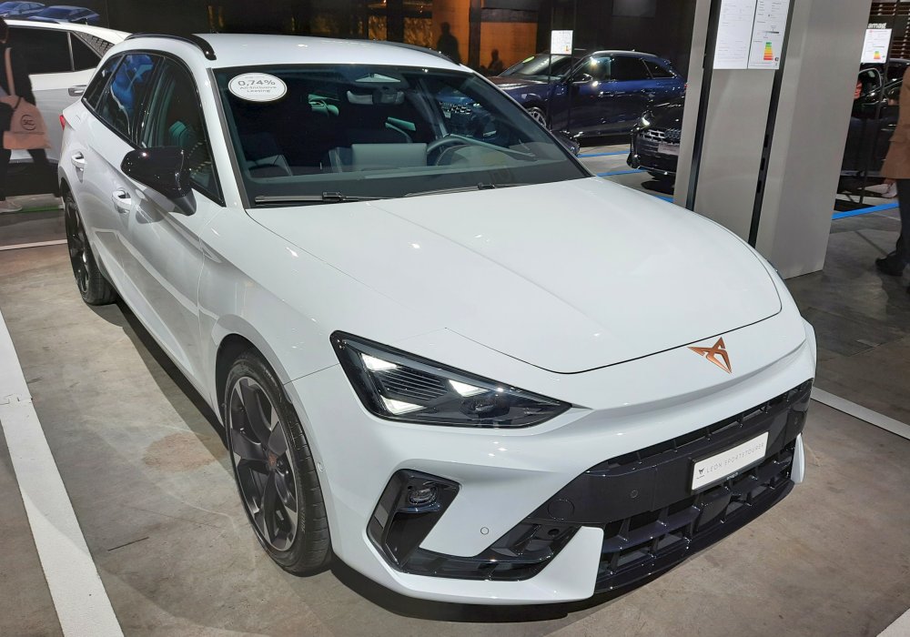 Cupra Leon Sportstourer 2.0 TSI 4Drive Business, 2025