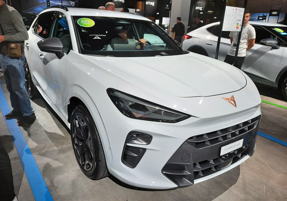 Cupra Terramar 1.5 e-Hybrid 272, 2025