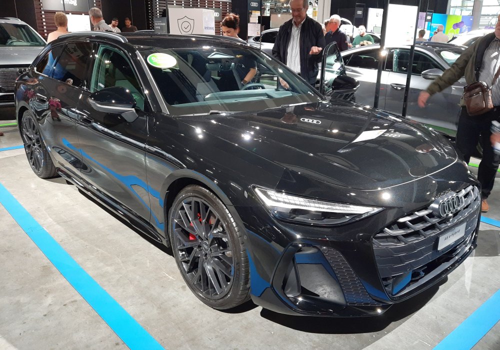 Audi A6 Avant e-hybrid 270 kW quattro, 2025