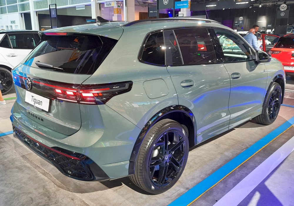 Volkswagen Tiguan 1.5 eHybrid 200 kW R-Line, 2025