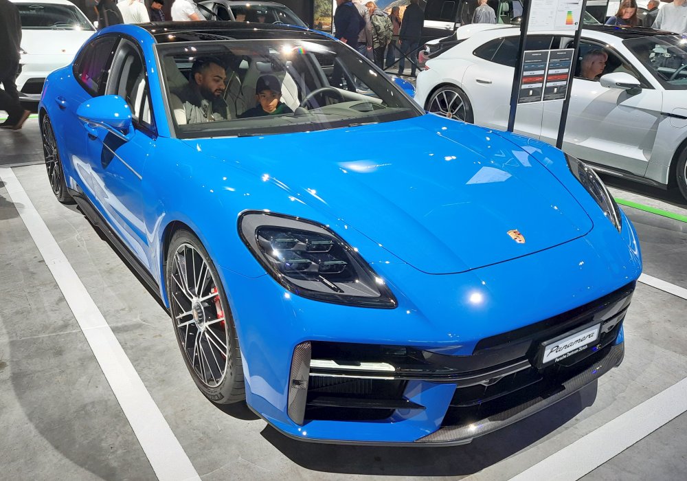 Porsche Panamera GTS, 2025