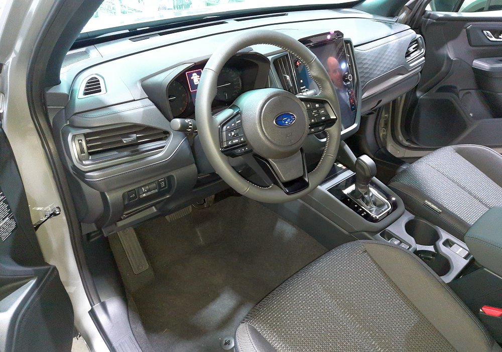 Subaru Forester 2.0i e-Boxxer AWD, 2025