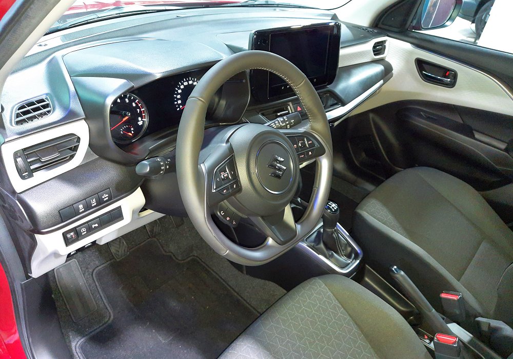 Suzuki Swift 1.2 Hybrid 4WD, 2025