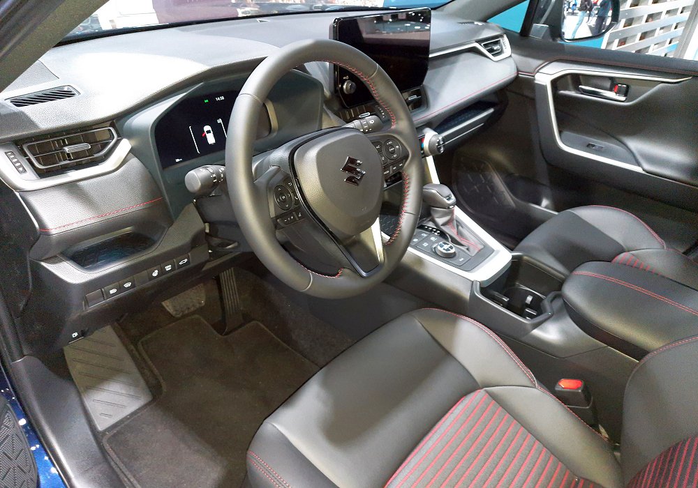 Suzuki Across 2.5 PHEV AWD, 2025
