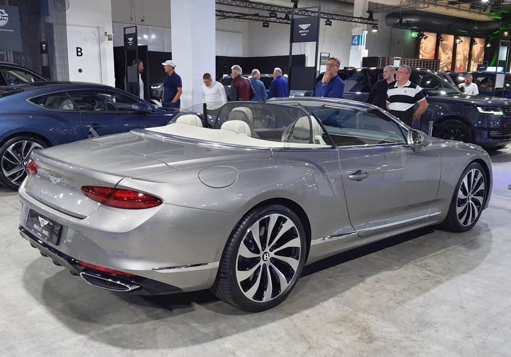 Bentley Continental GTC Azure 4.0 V8 Hybrid, 2025