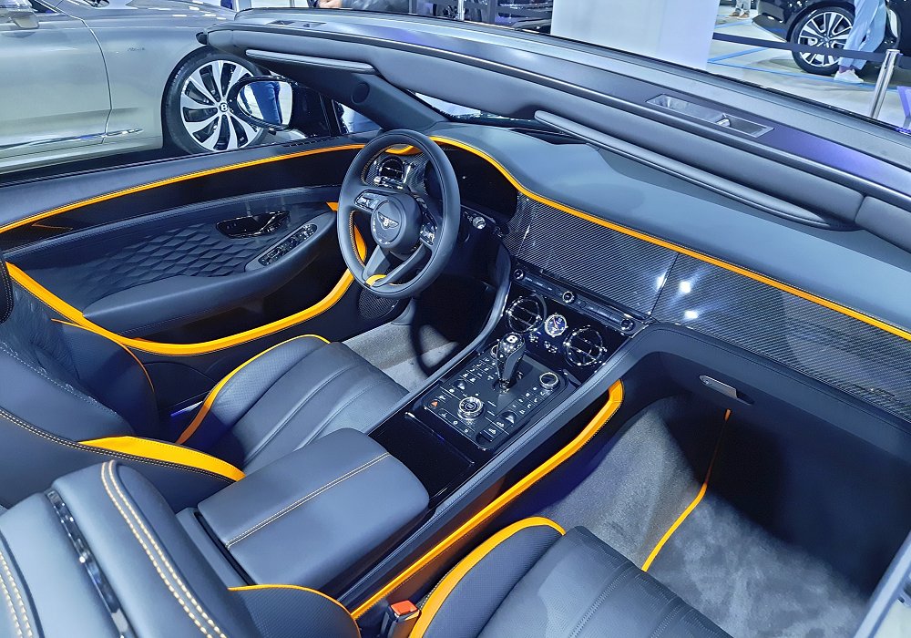 Bentley Continental GTC 4.0 V8 Hybrid Speed, 2025