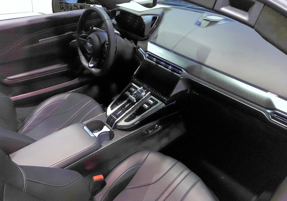 Aston Martin Vantage Roadster, 2025