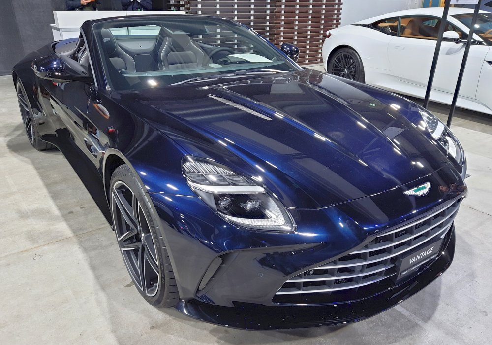 Aston Martin Vantage Roadster, 2025