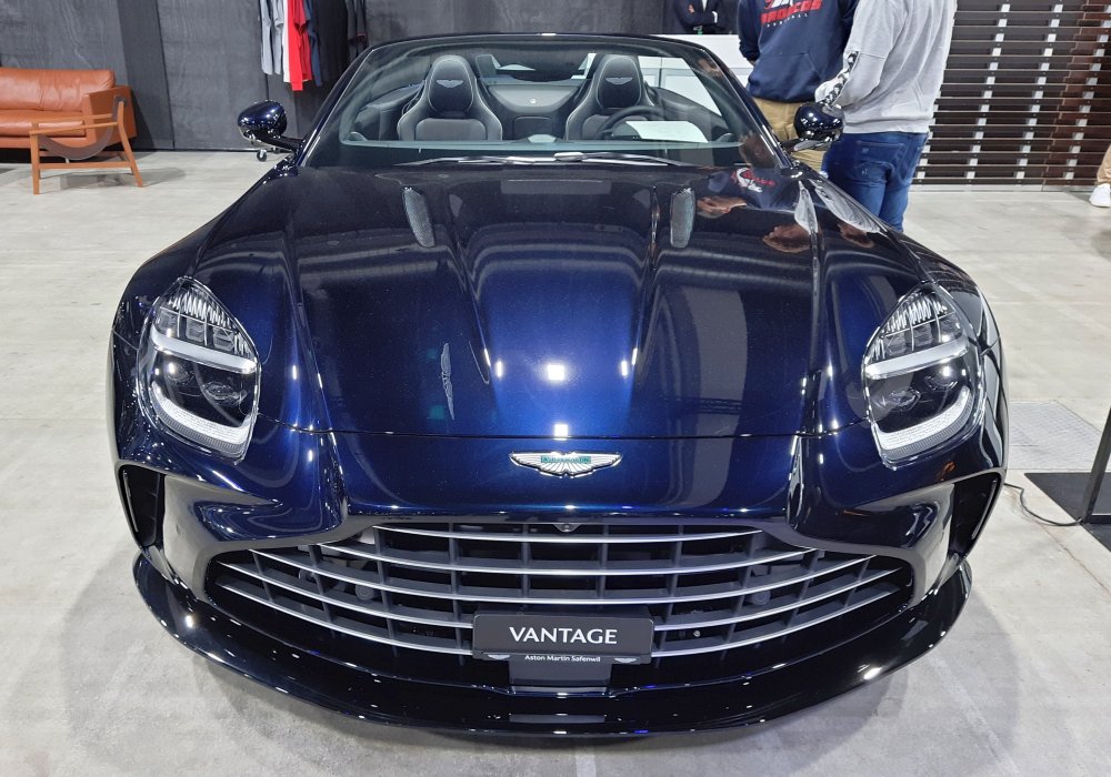 Aston Martin Vantage Roadster, 2025