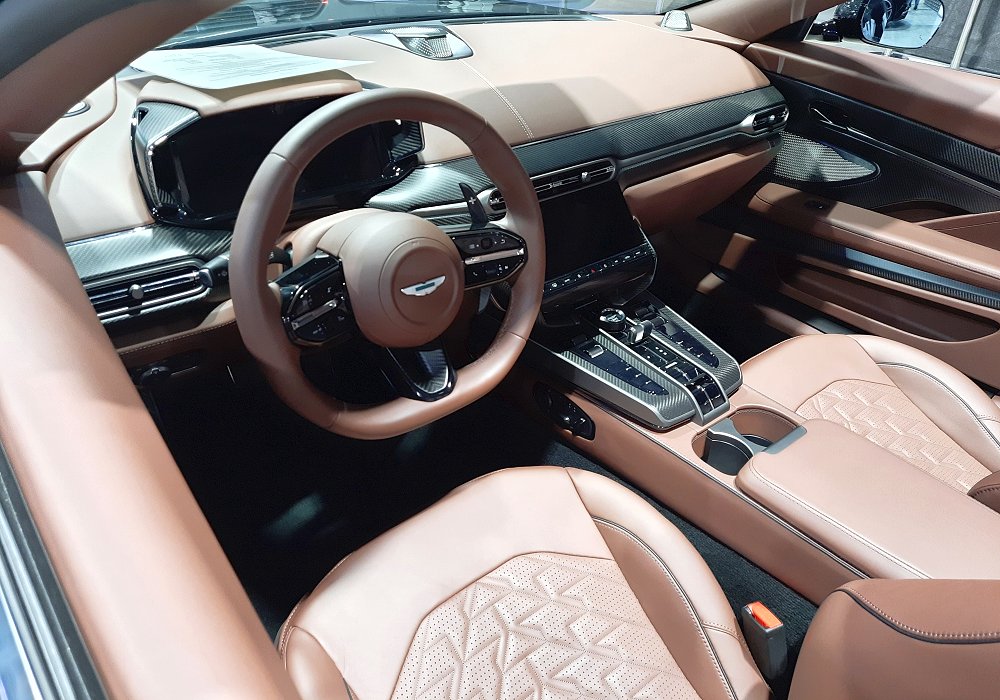 Aston Martin Vanquish Volante