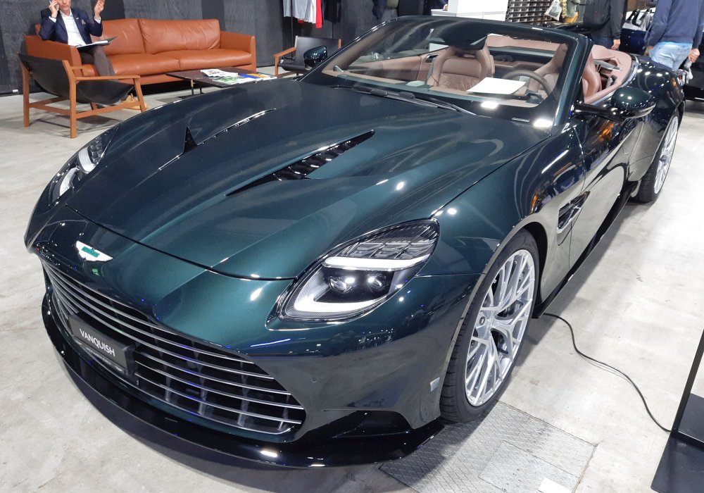 Aston Martin Vanquish Volante