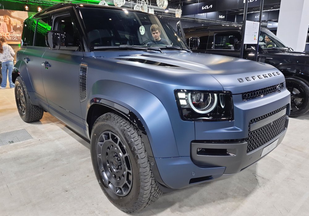 Land Rover Defender 110 Octa AWD, 2025