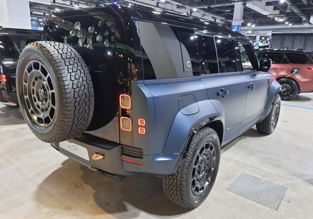 Land Rover Defender 110 Octa AWD, 2025