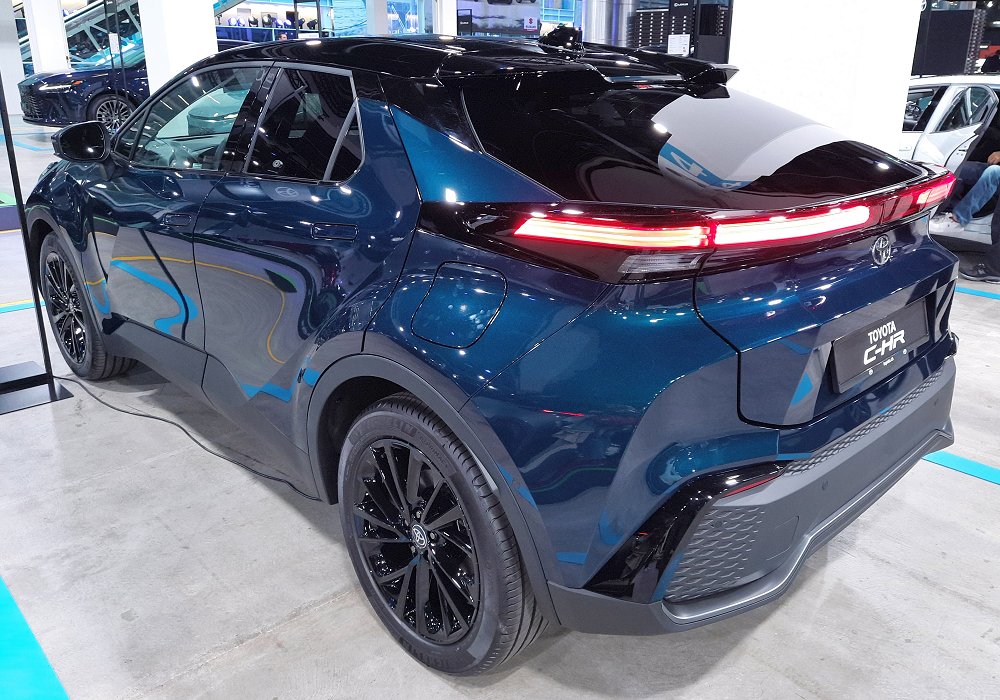 Toyota C-HR 2.0 PHEV, 2025