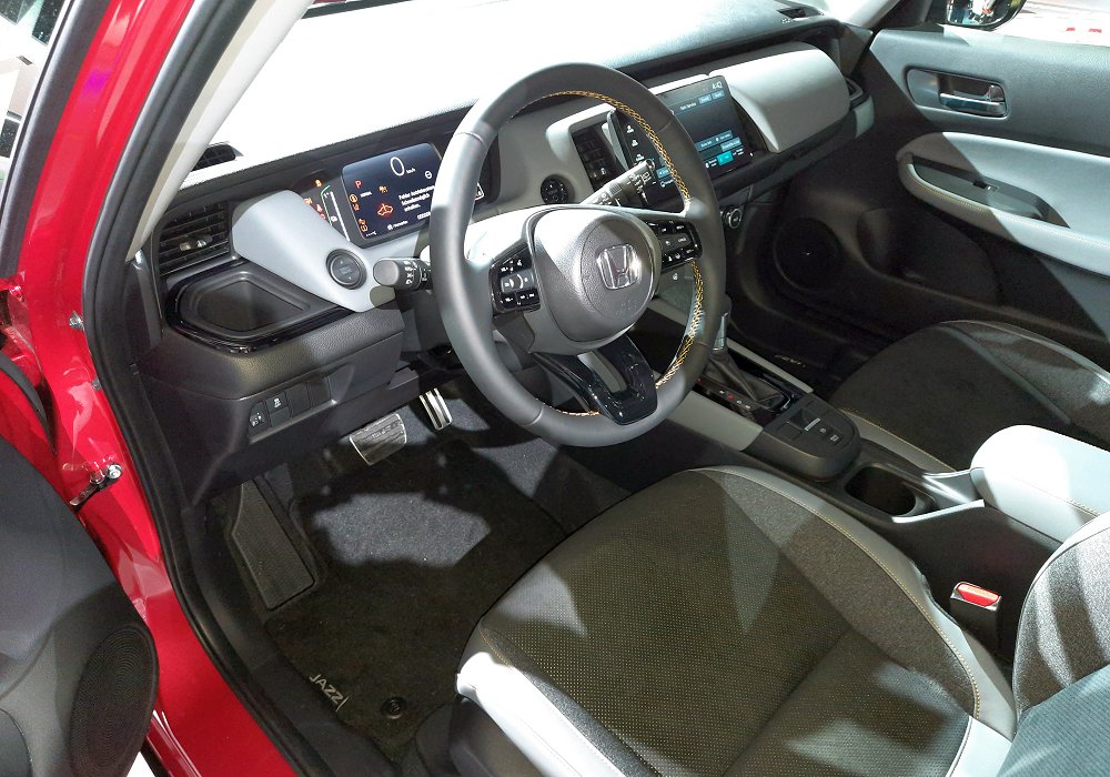 Honda Jazz e:HEV Advance Sport, 2025