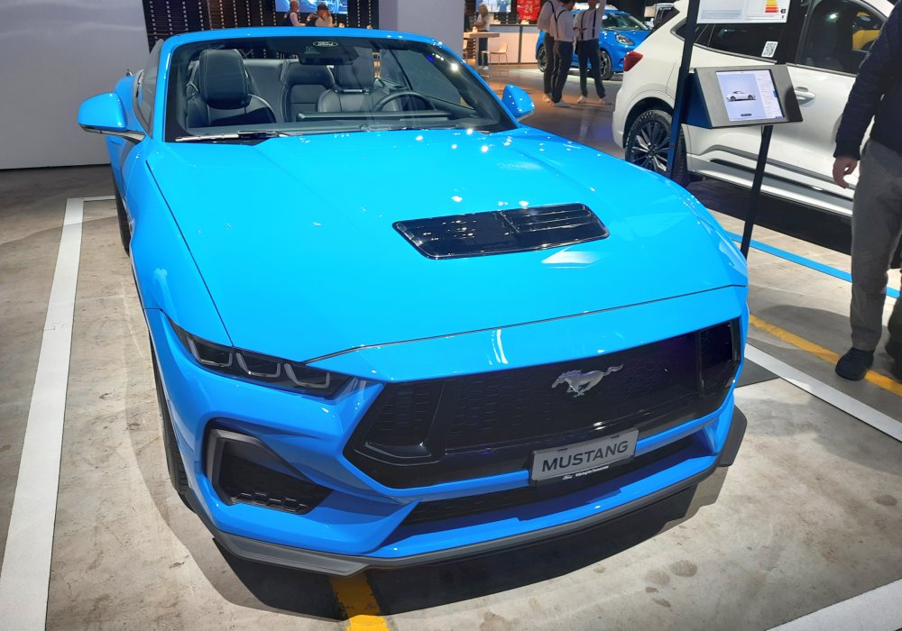 Ford Mustang GT 5.0 Convertible AT Europe, 2025