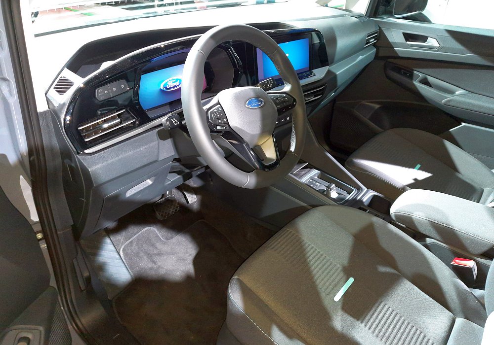 Ford Tourneo Connect 1.5 EcoBoost PHEV Active, 2025