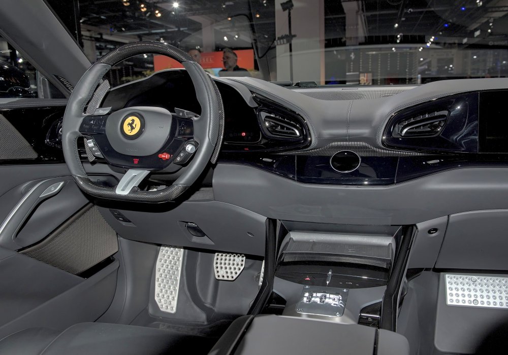 Ferrari Purosangue, 2025