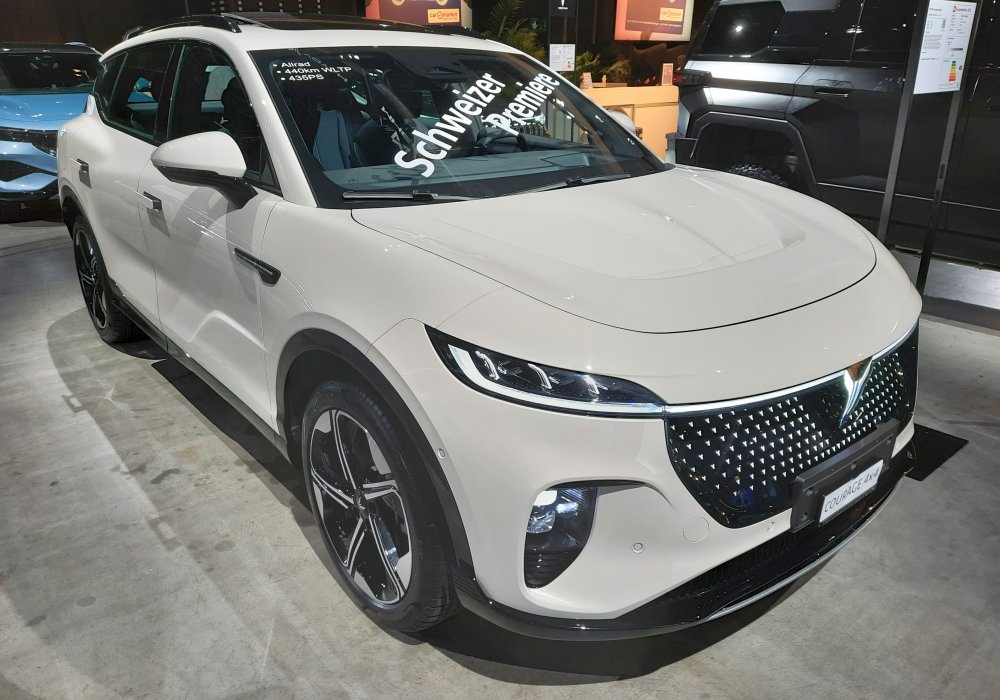Voyah Courage AWD Electric, 2025