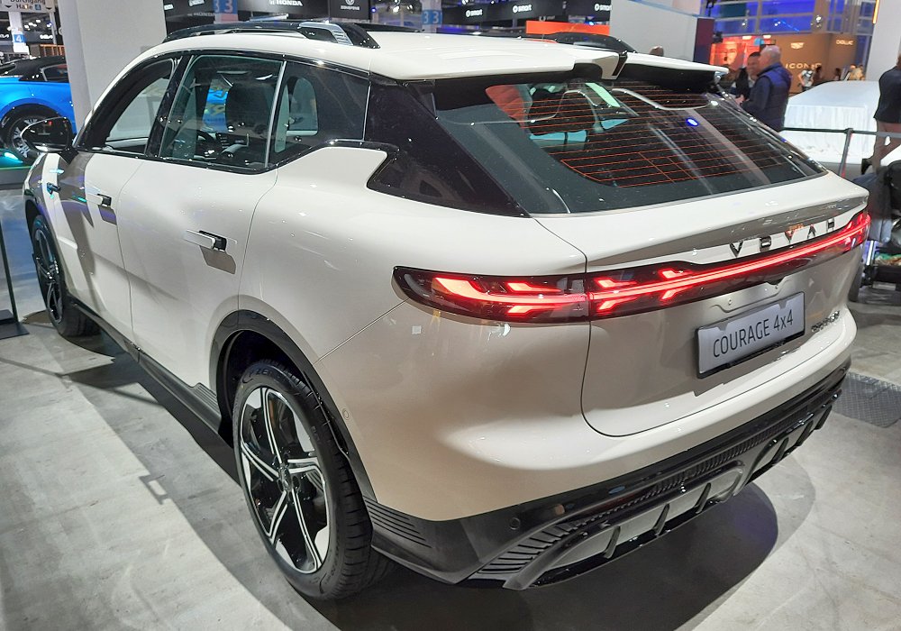 Voyah Courage AWD Electric, 2025