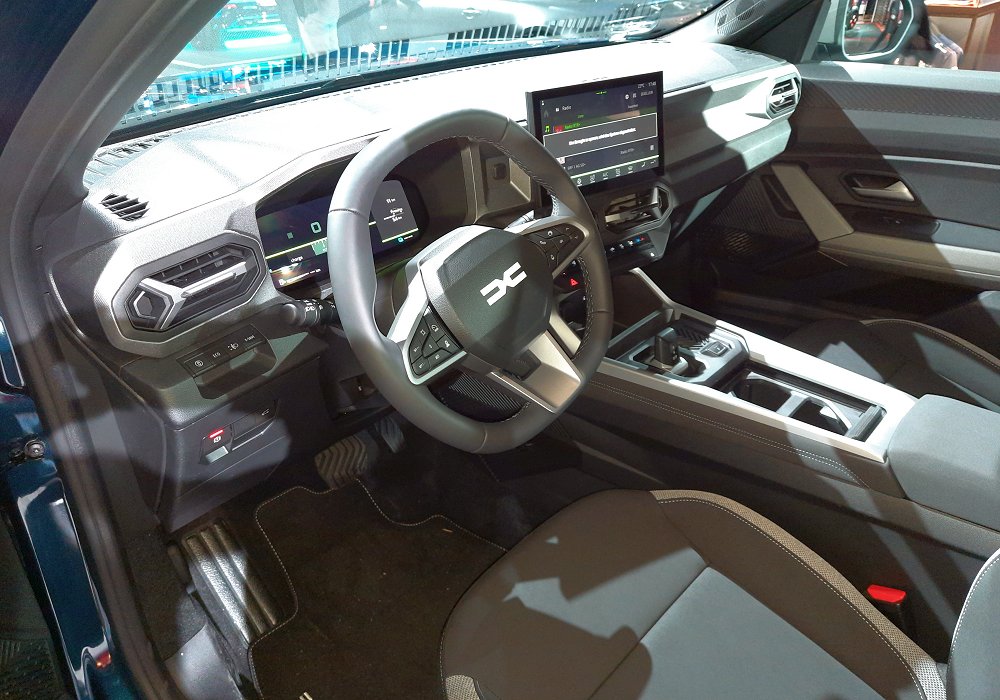 Dacia Bigster Hybrid TCe 155 Journey, 2025