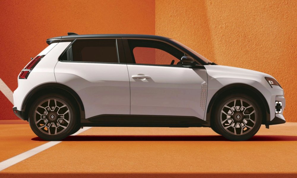 Renault 5 E-Tech 150 Roland Garros, 2025