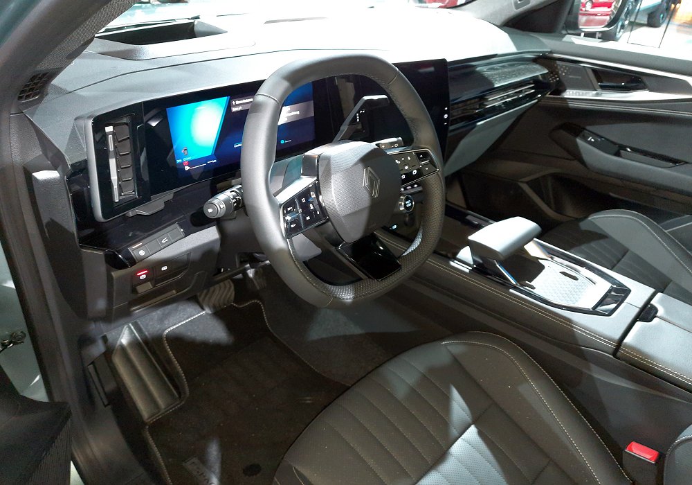 Renault Espace E-Tech Full Hybrid 200, 2025