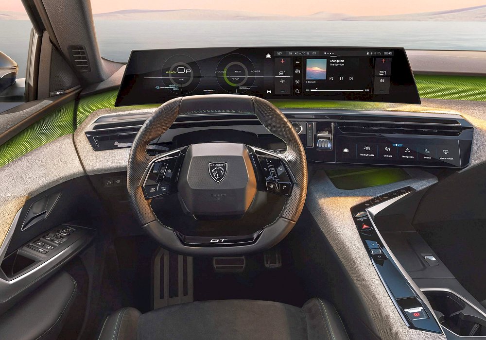Peugeot E-5008 Dual Motor 325 AWD, 2025