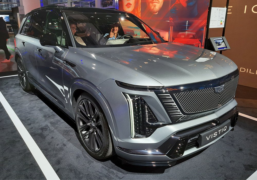 Cadillac Vistiq 900 E4 AWD, 2025