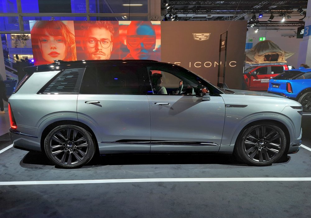 Cadillac Vistiq 900 E4 AWD, 2025