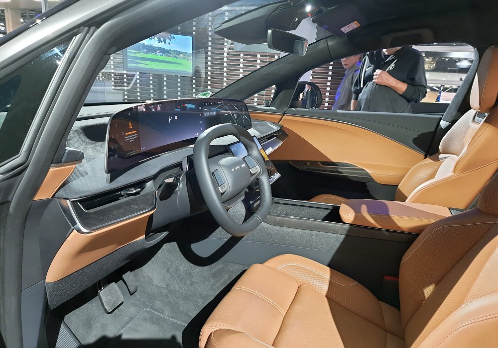 Lucid Gravity Grand Touring, 2025