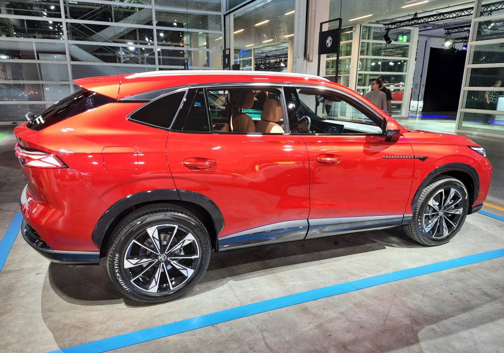 MG HS Hybrid+ Luxury, 2025