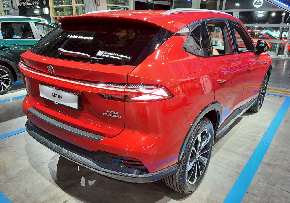 MG HS Hybrid+ Luxury, 2025