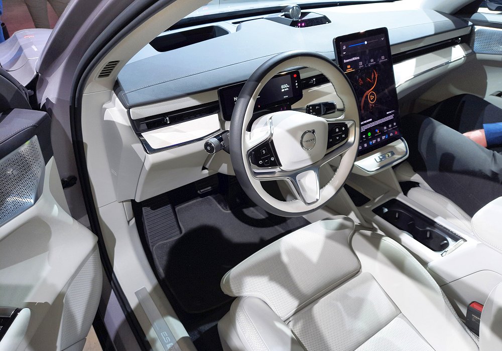 Volvo ES90 Single Motor Extended Range Ultra, 2025