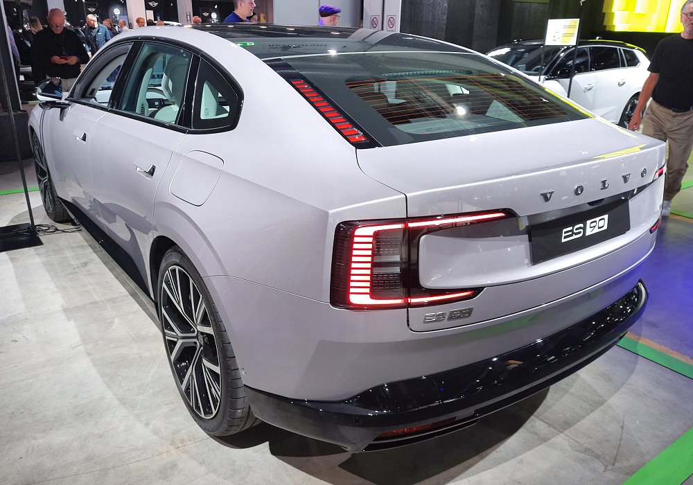 Volvo ES90 Single Motor Extended Range Ultra, 2025