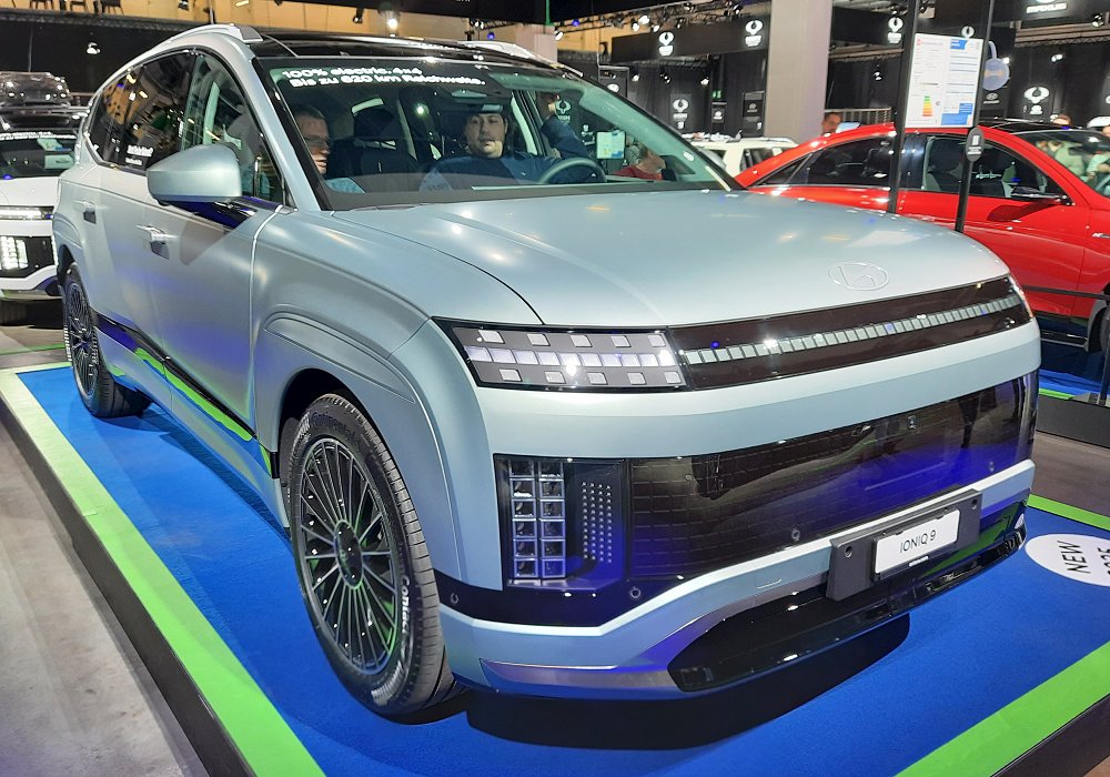 Hyundai Ioniq 9 4WD+