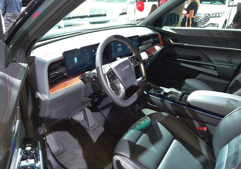 KGM Torres Hybrid, 2025