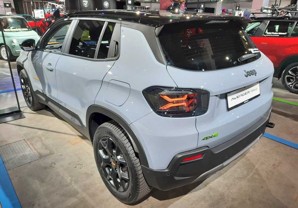 Jeep Avenger 4xe Hybrid eAWD, 2025