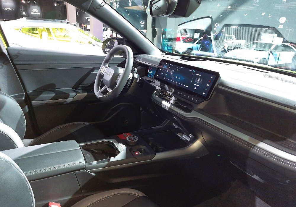 Jeep Compass Elecric 74 kWh 157 kW, 2025