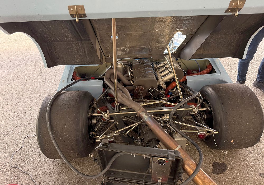 Chevron B19