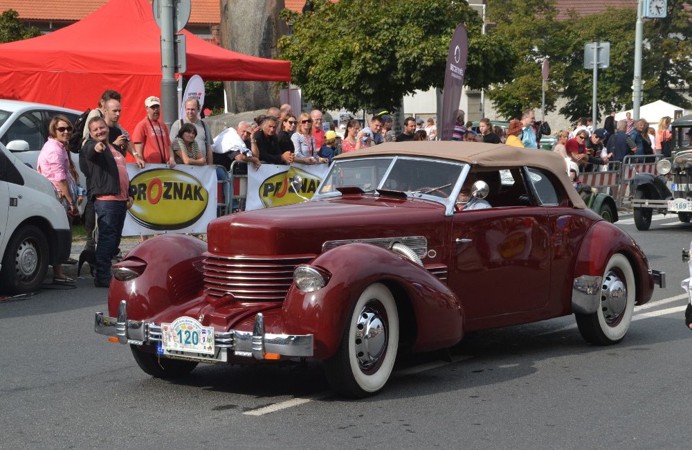 Cord 812 Supercharged Phaeton, 1937