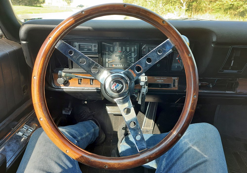 Buick Riviera 400 HP