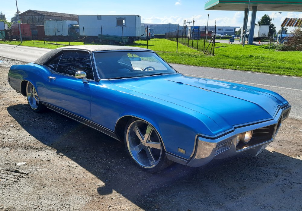 Buick Riviera 400 HP
