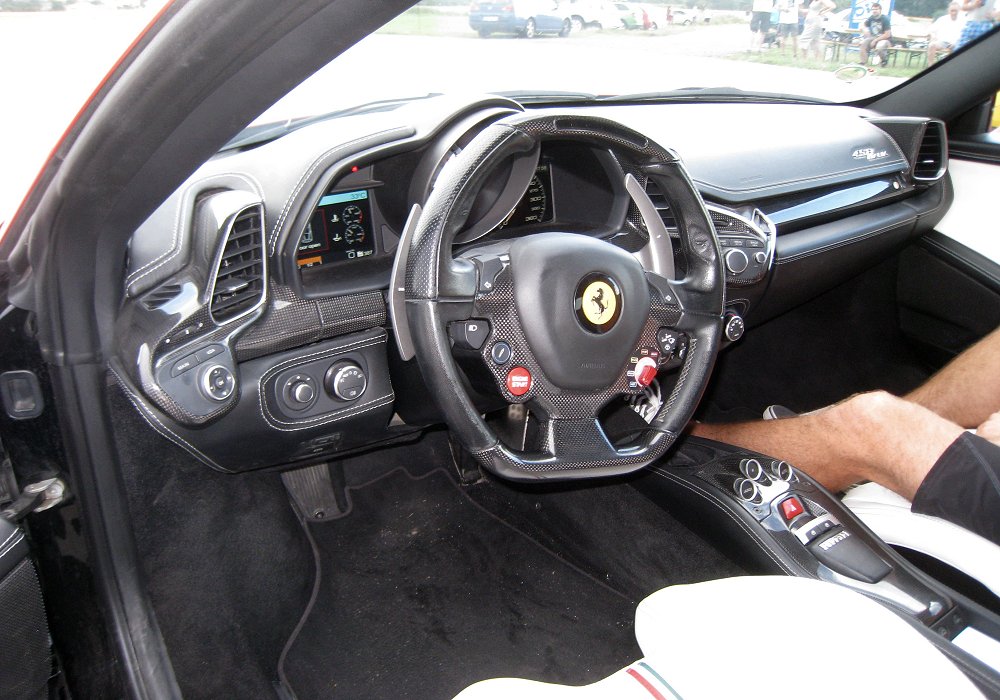 Ferrari 458 Italia, 2012